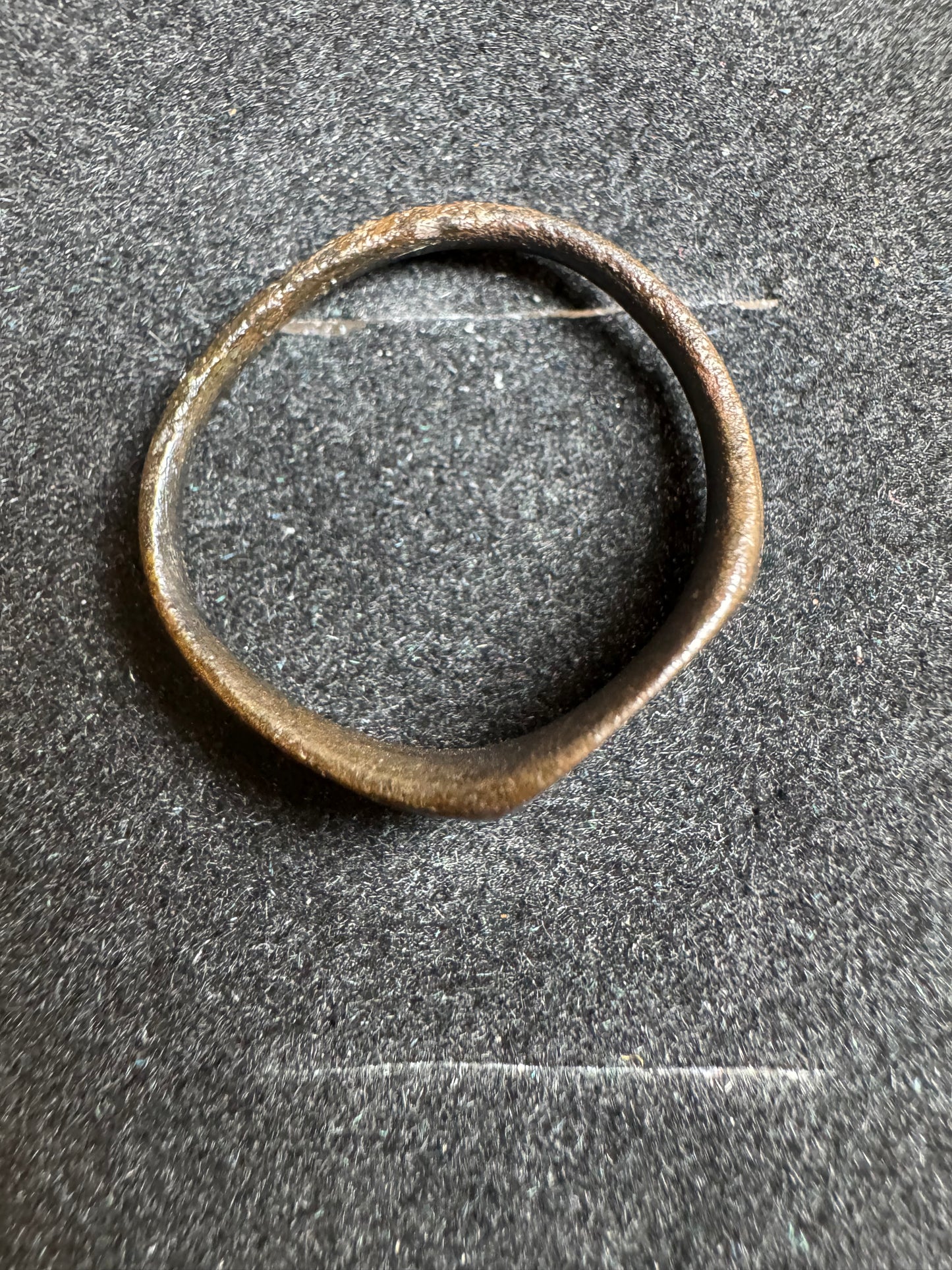 Medieval Bronze Signet Ring with Engraved Bird — ca. AD 1000–1200